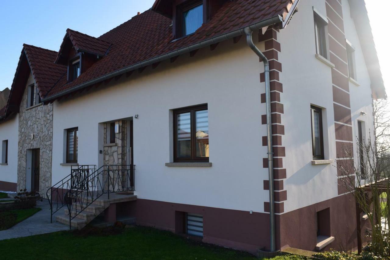 Le Gite De Maya Bining Zewnętrze zdjęcie